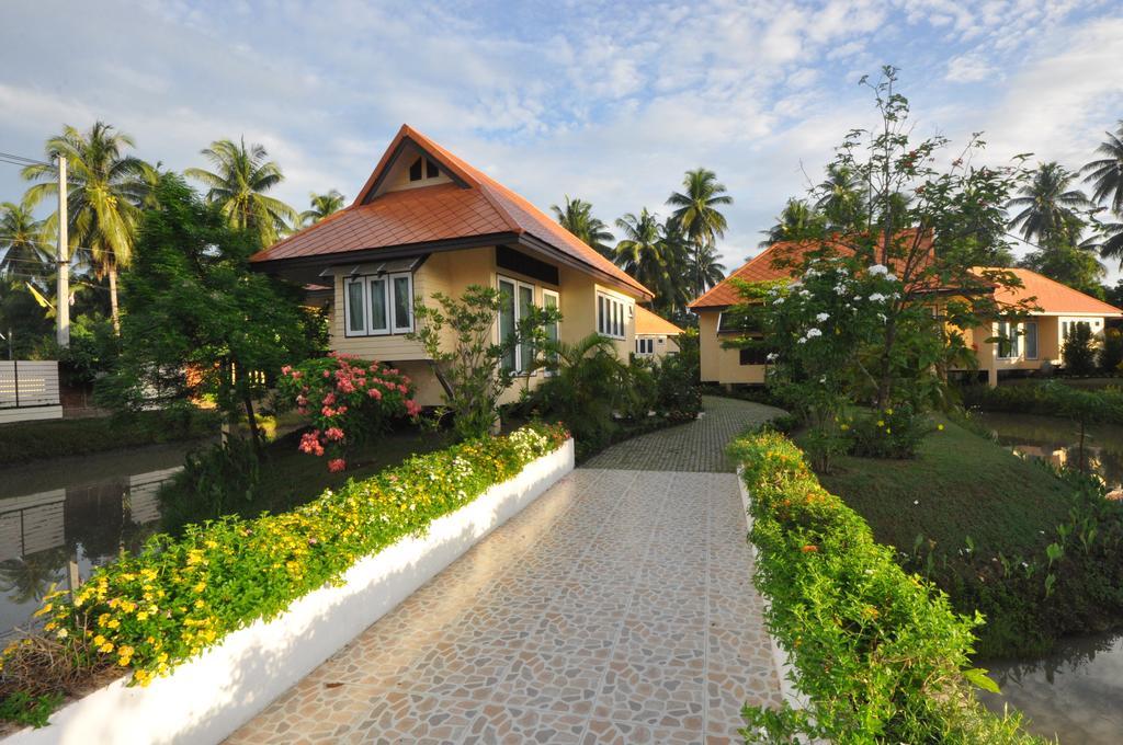 Maeklong Marina Resort Ratchaburi Екстер'єр фото