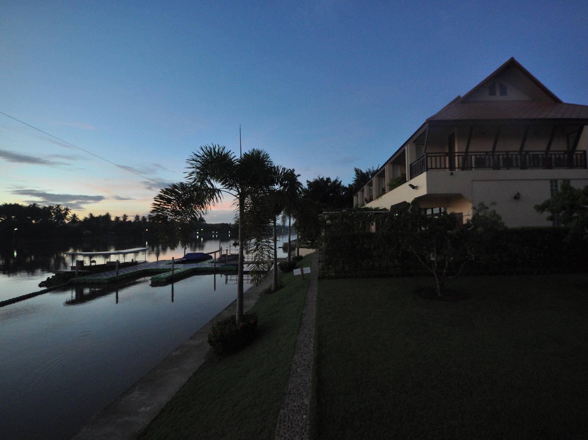 Maeklong Marina Resort Ratchaburi Екстер'єр фото